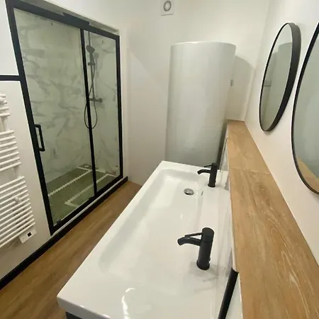 Les 3 E Oda ve Kahvaltı