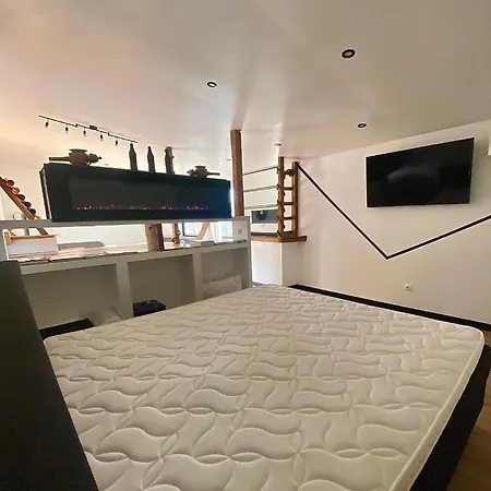 Les 3 E Bed & Breakfast *