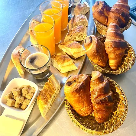 Les 3 E Bed & Breakfast *